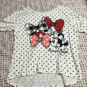 Disney top